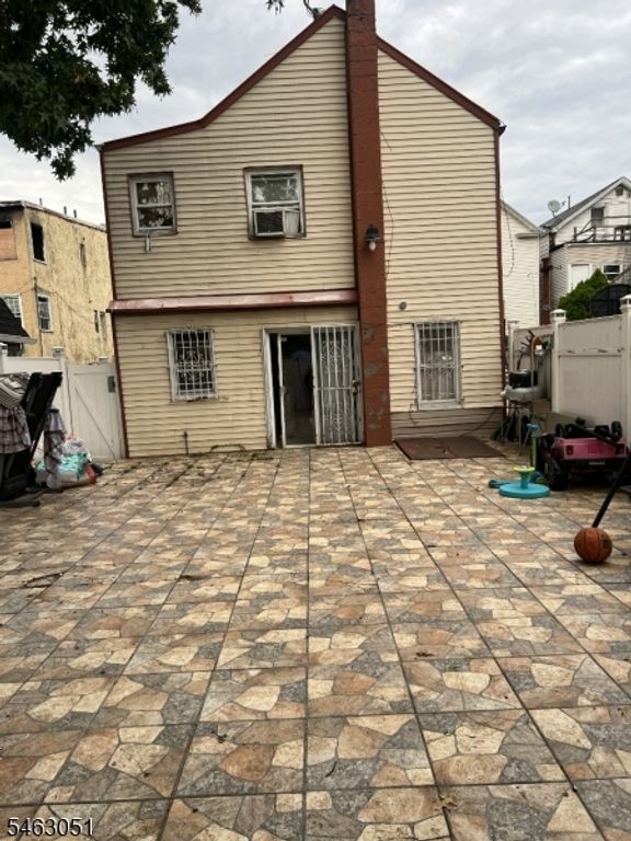 446 Rear 446 Elizabeth Ave, Elizabeth City, NJ 07206 — photo 2