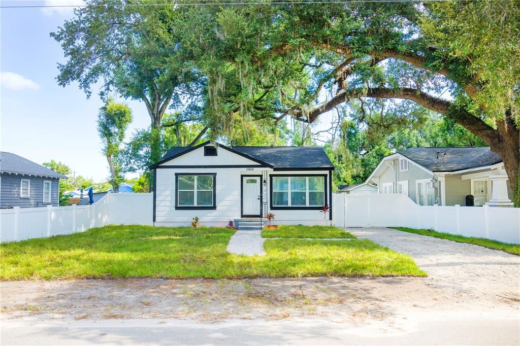1008 E NORTH BAY STREET, Tampa, FL 33603