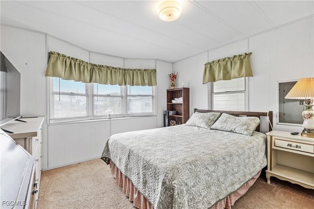 3310 Rainbow LN, North Fort Myers, FL 33903