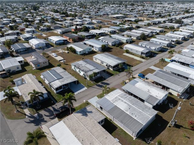 3310 Rainbow LN, North Fort Myers, FL 33903