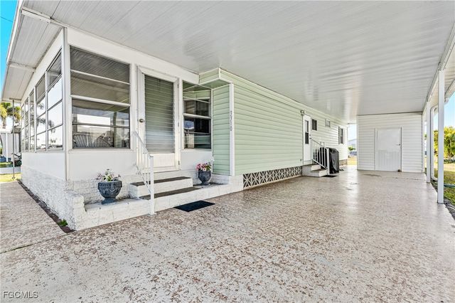 3310 Rainbow LN, North Fort Myers, FL 33903