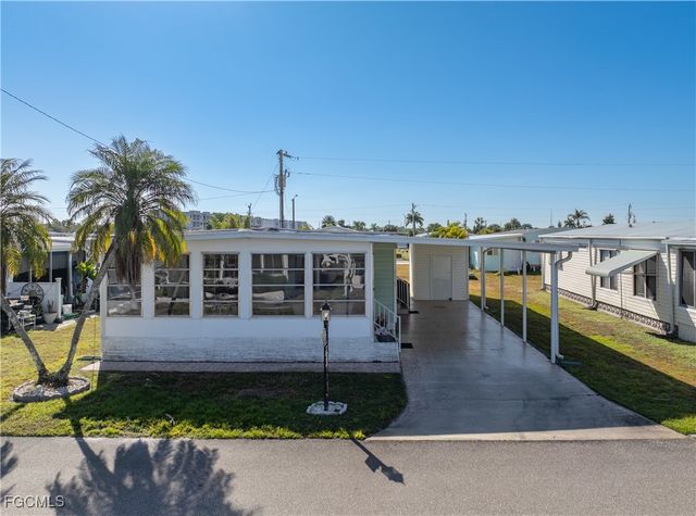 3310 Rainbow LN, North Fort Myers, FL 33903