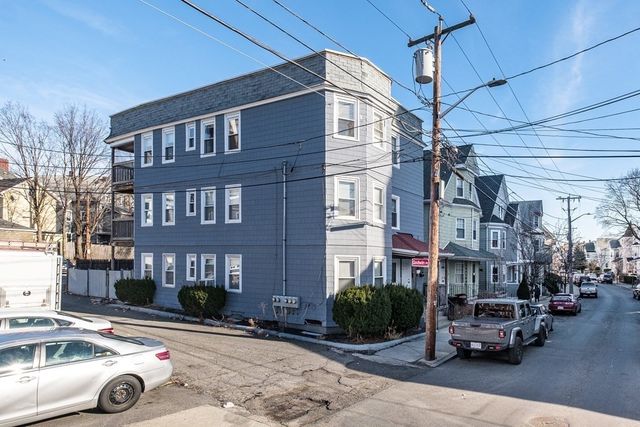 20 Cottage St 3R, Everett, MA 02149