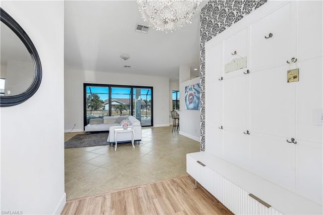 1417 SW 28th TER, Cape Coral, FL 33914