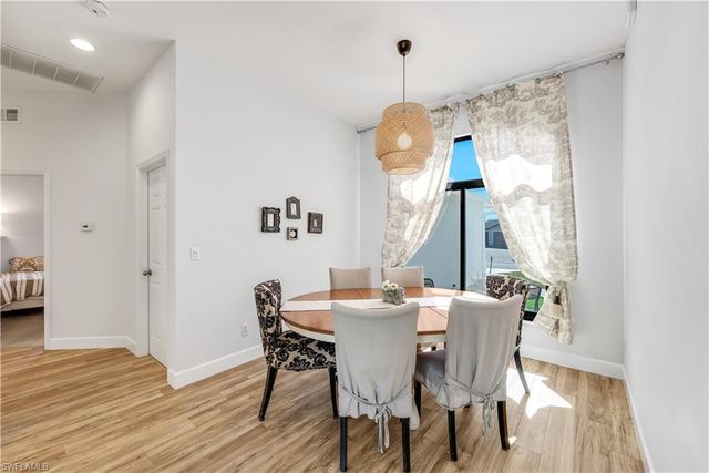 1417 SW 28th TER, Cape Coral, FL 33914