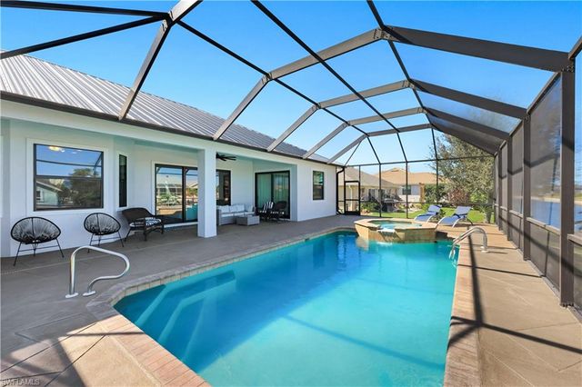 1417 SW 28th TER, Cape Coral, FL 33914