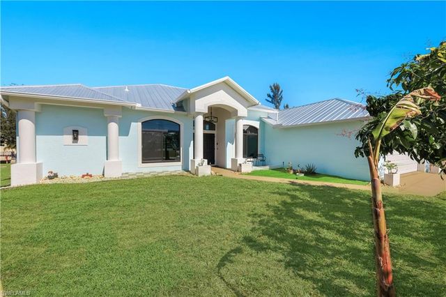 1417 SW 28th TER, Cape Coral, FL 33914