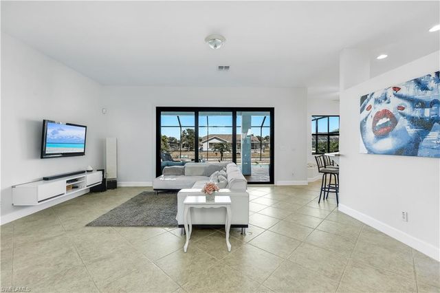 1417 SW 28th TER, Cape Coral, FL 33914