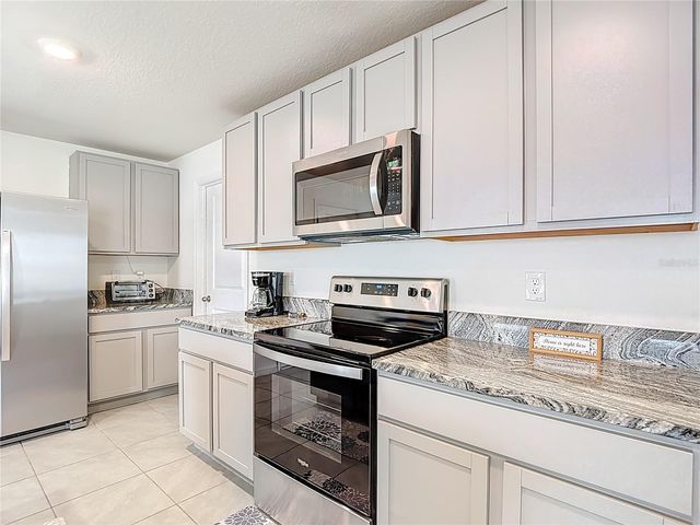 7530 BROAD POINTE DRIVE, Zephyrhills, FL 33540