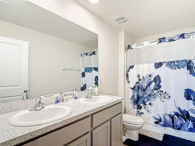 7530 BROAD POINTE DRIVE, Zephyrhills, FL 33540