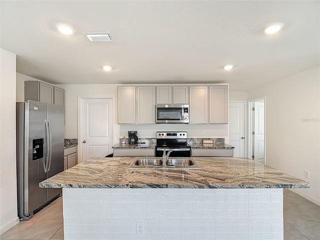 7530 BROAD POINTE DRIVE, Zephyrhills, FL 33540