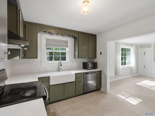 2614 Vinyard Street NE, Huntsville, AL 35811