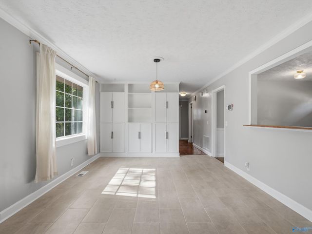 2614 Vinyard Street NE, Huntsville, AL 35811