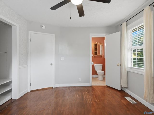 2614 Vinyard Street NE, Huntsville, AL 35811