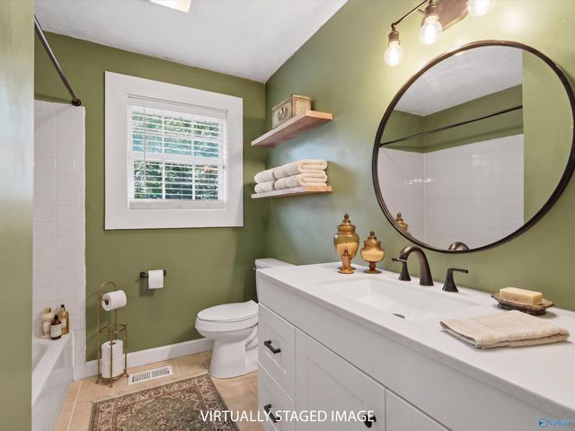 2614 Vinyard Street NE, Huntsville, AL 35811