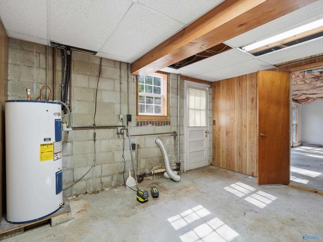 2614 Vinyard Street NE, Huntsville, AL 35811