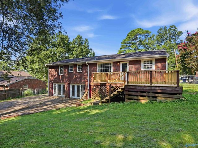2614 Vinyard Street NE, Huntsville, AL 35811