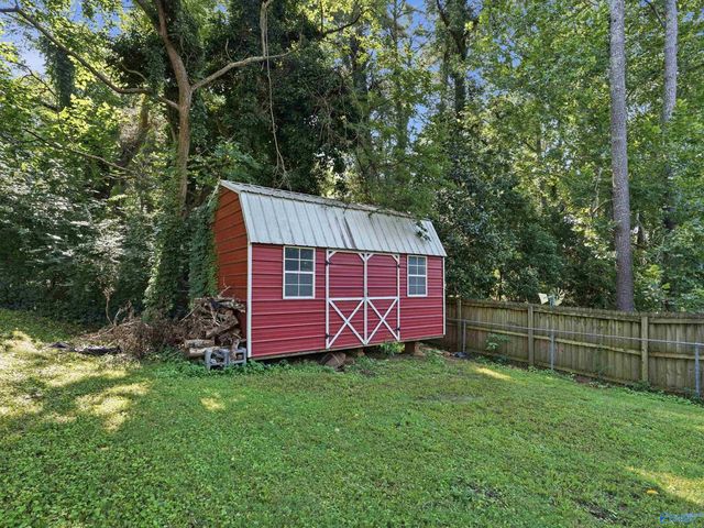 2614 Vinyard Street NE, Huntsville, AL 35811