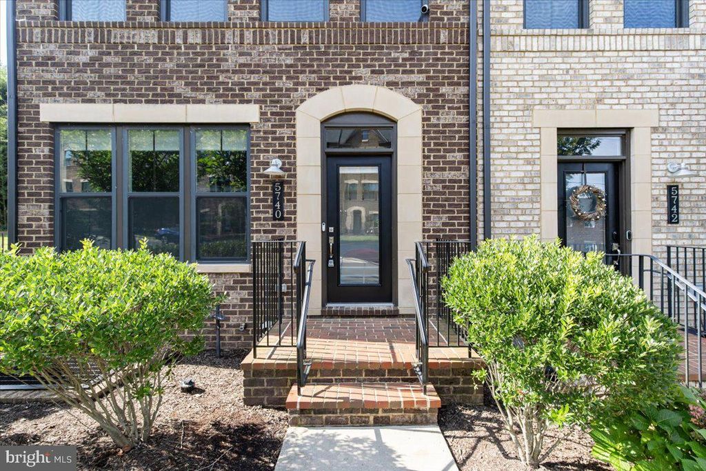 5740 10TH RD N, Arlington, VA 22205