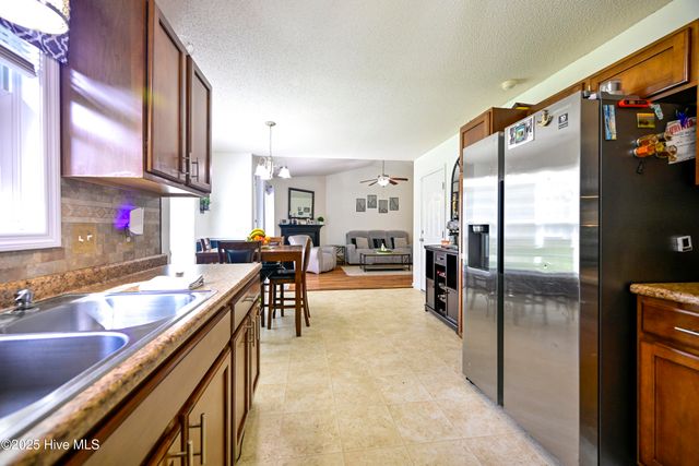 405 Bret Court, Jacksonville, NC 28540