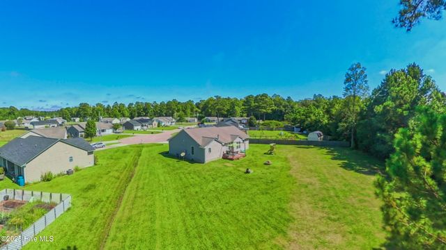 405 Bret Court, Jacksonville, NC 28540