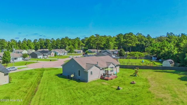405 Bret Court, Jacksonville, NC 28540