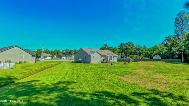 405 Bret Court, Jacksonville, NC 28540