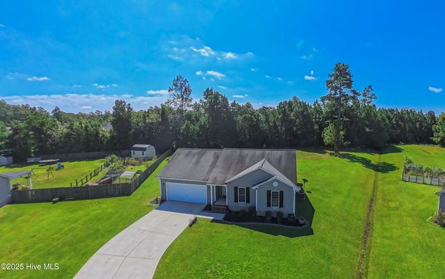 405 Bret Court, Jacksonville, NC 28540