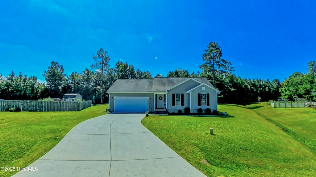 405 Bret Court, Jacksonville, NC 28540
