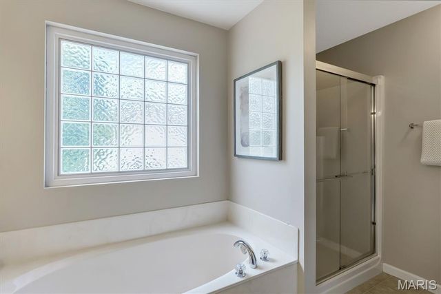 2004 Abby Court, Lake St Louis, MO 63367