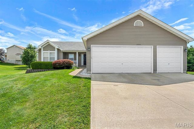 2004 Abby Court, Lake St Louis, MO 63367