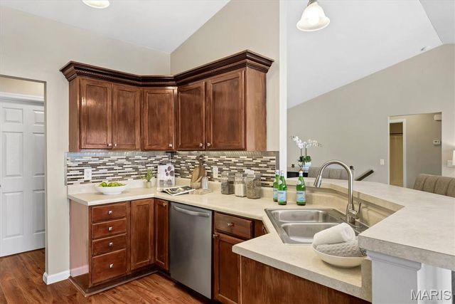 2004 Abby Court, Lake St Louis, MO 63367