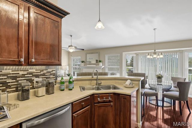 2004 Abby Court, Lake St Louis, MO 63367