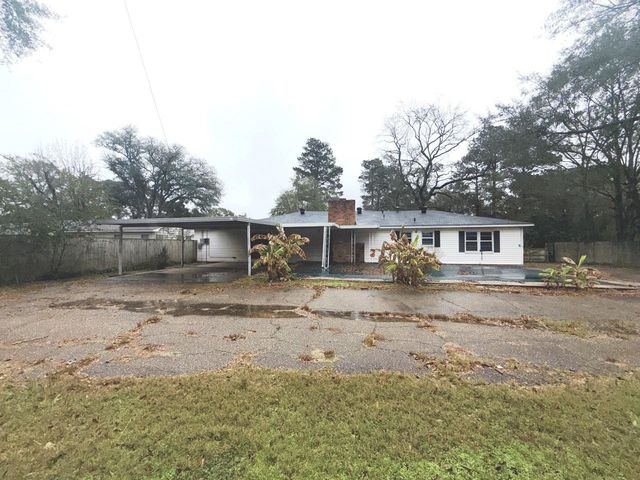 206 Summit, Gilmer, TX 75644