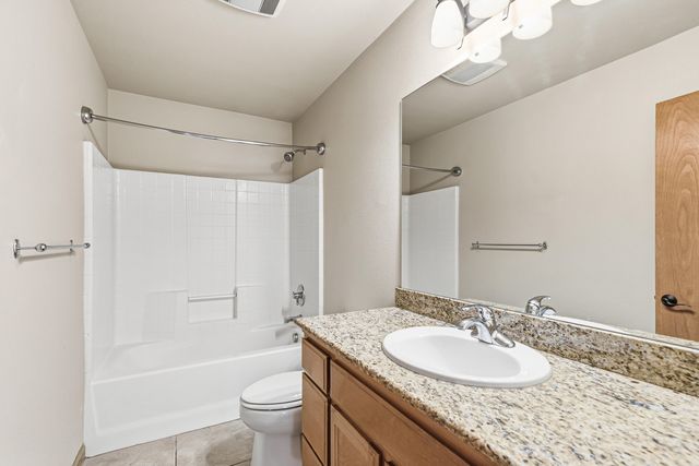 602 Barton Road, Eagle Point, OR 97524