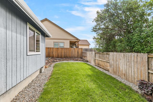 602 Barton Road, Eagle Point, OR 97524