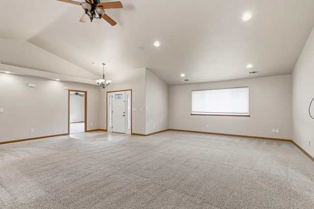 602 Barton Road, Eagle Point, OR 97524