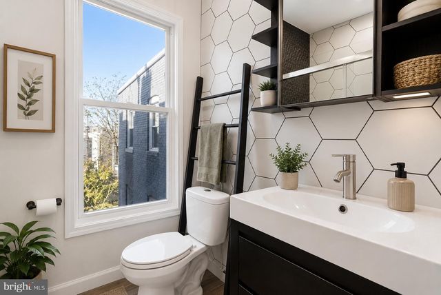 1265 MORSE ST NE, Washington, DC 20002