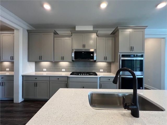 5458 Summer Pine Place, Buford, GA 30518