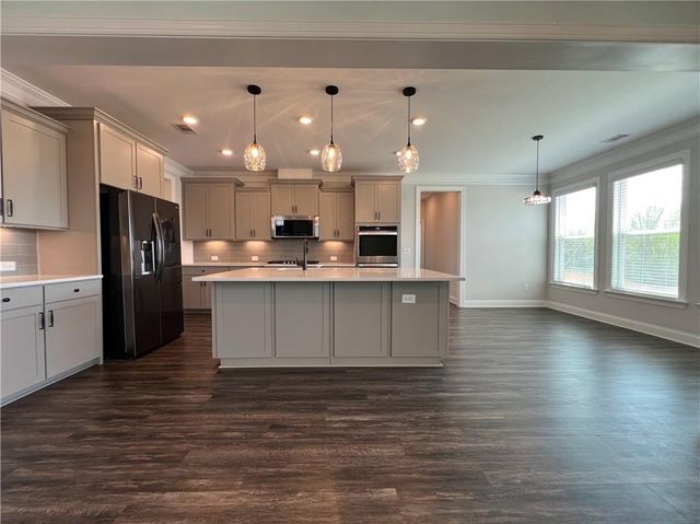 5458 Summer Pine Place, Buford, GA 30518