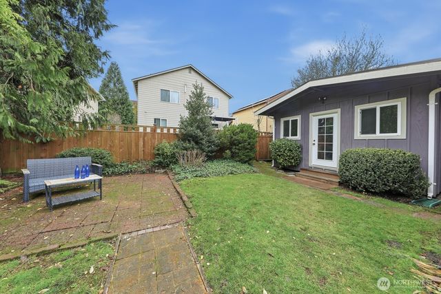 6519 17th Street NW, Seattle, WA 98117