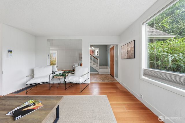 6519 17th Street NW, Seattle, WA 98117