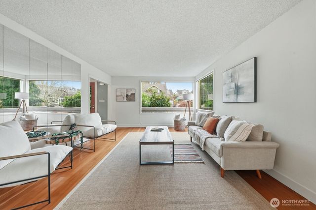 6519 17th Street NW, Seattle, WA 98117