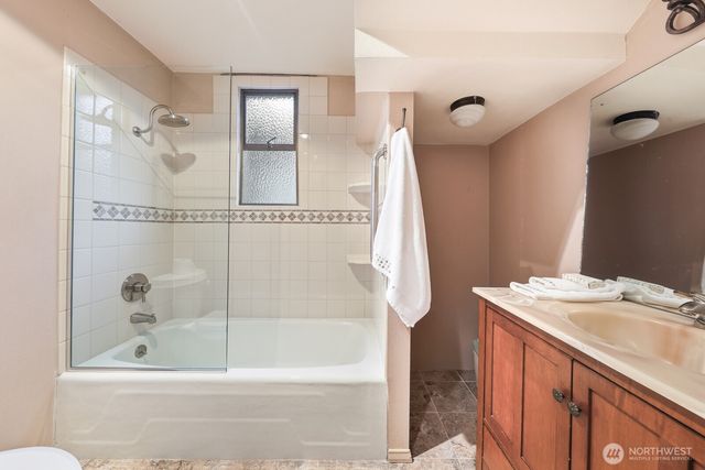 6519 17th Street NW, Seattle, WA 98117