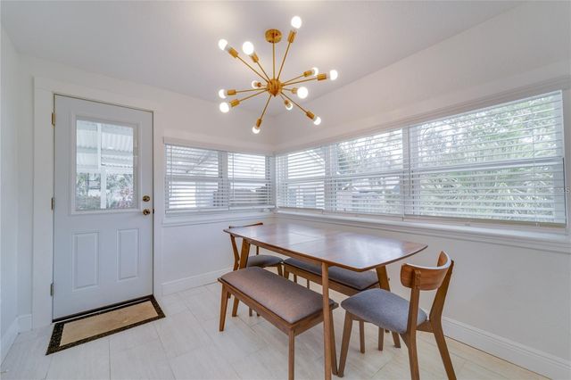 2410 CENTER AVENUE, Orlando, FL 32806