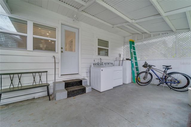 2410 CENTER AVENUE, Orlando, FL 32806