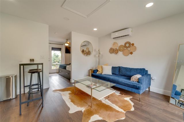 2410 CENTER AVENUE, Orlando, FL 32806