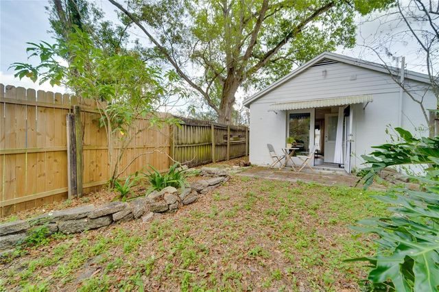 2410 CENTER AVENUE, Orlando, FL 32806