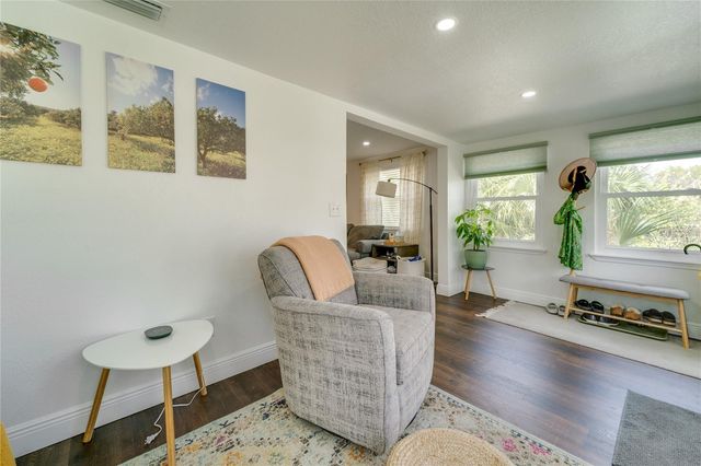 2410 CENTER AVENUE, Orlando, FL 32806