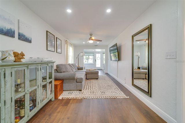 2410 CENTER AVENUE, Orlando, FL 32806